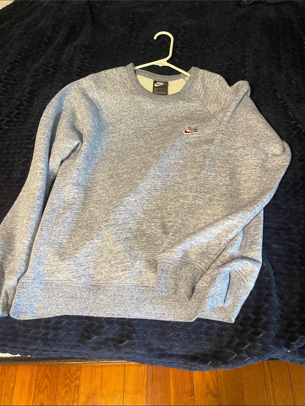 Nike Light Grey Marled Crewneck Sweatshirt with Small Logo